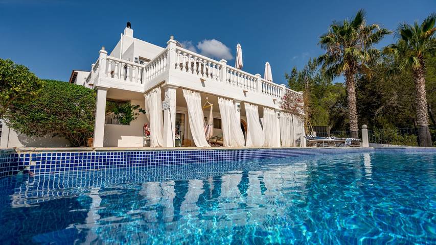 Apartamento para 8 personas, con Balcón y Jardín en Sant Antoni de Portmany