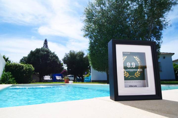 Ferienhaus für 6 Personen, mit Ausblick und Pool sowie Garten