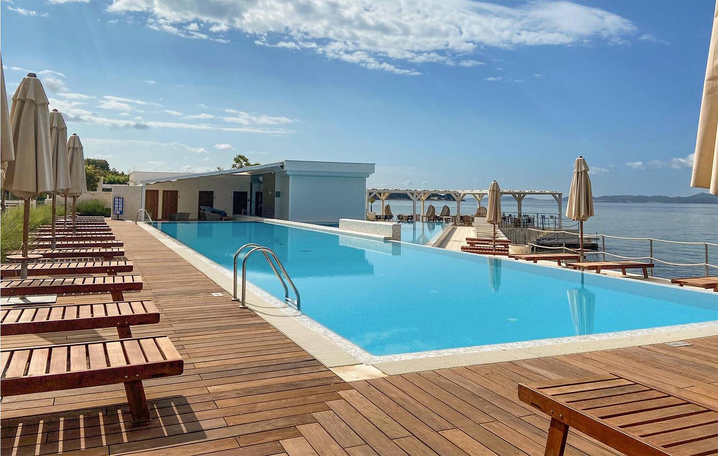 Ganze Ferienwohnung, Gemütliche Ferienwohnung mit Pool, WLAN und in Laufnähe zur Küste in Petrčane in Zadar (Kommun), Zadar