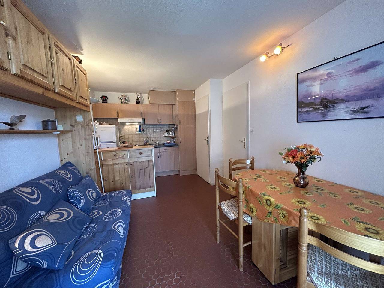 Entire apartment, Cozy 2-Room Apartment by the Beach with Terrace and Parking - Sleeps 4 in Saint-Jean-de-Monts, Vendée