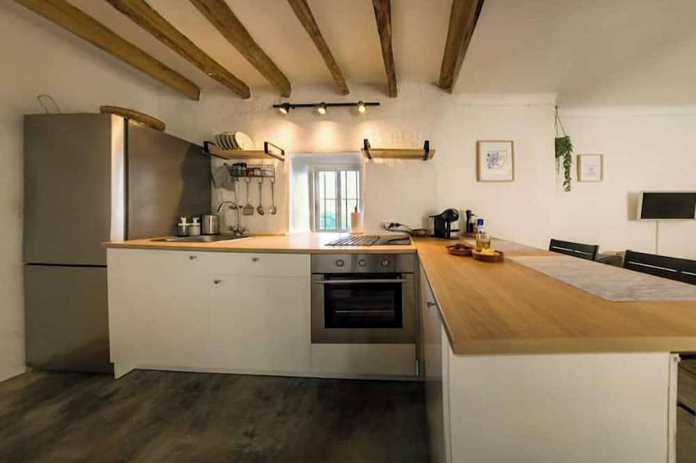 Apartamento entero, Sayalonga Studio ~ Terrace & Fast WiFi in Sayalonga, Costa del Sol