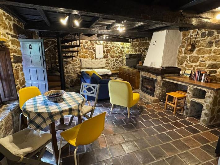 Casa rural para 5 personas, con Balcón además de Terraza y Vistas en Ponga - 3