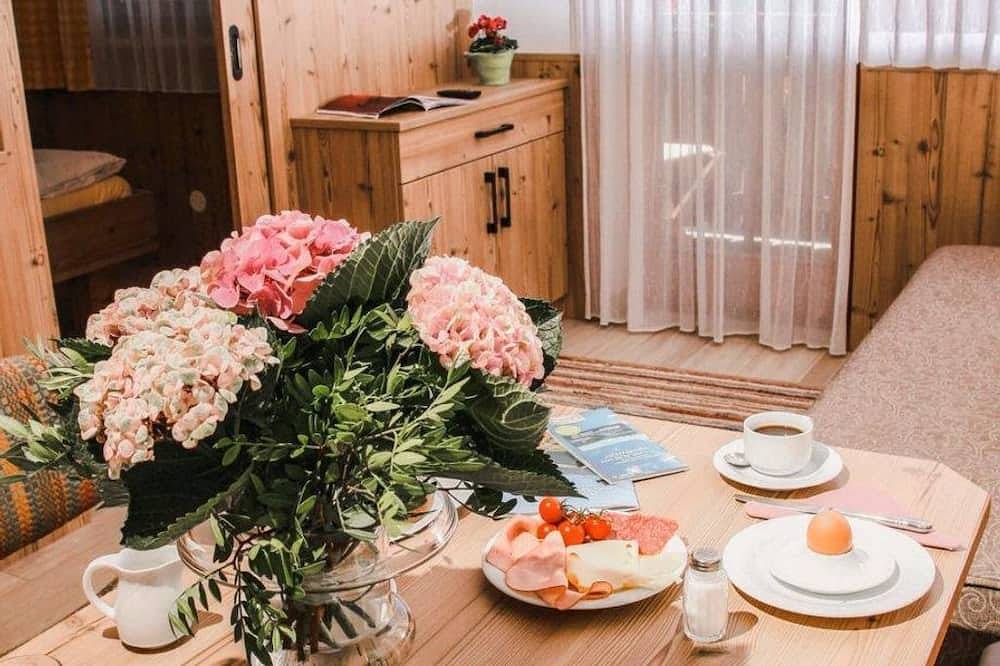 Apartment Basecamp - People's Hotel in Kaprun, Pinzgau