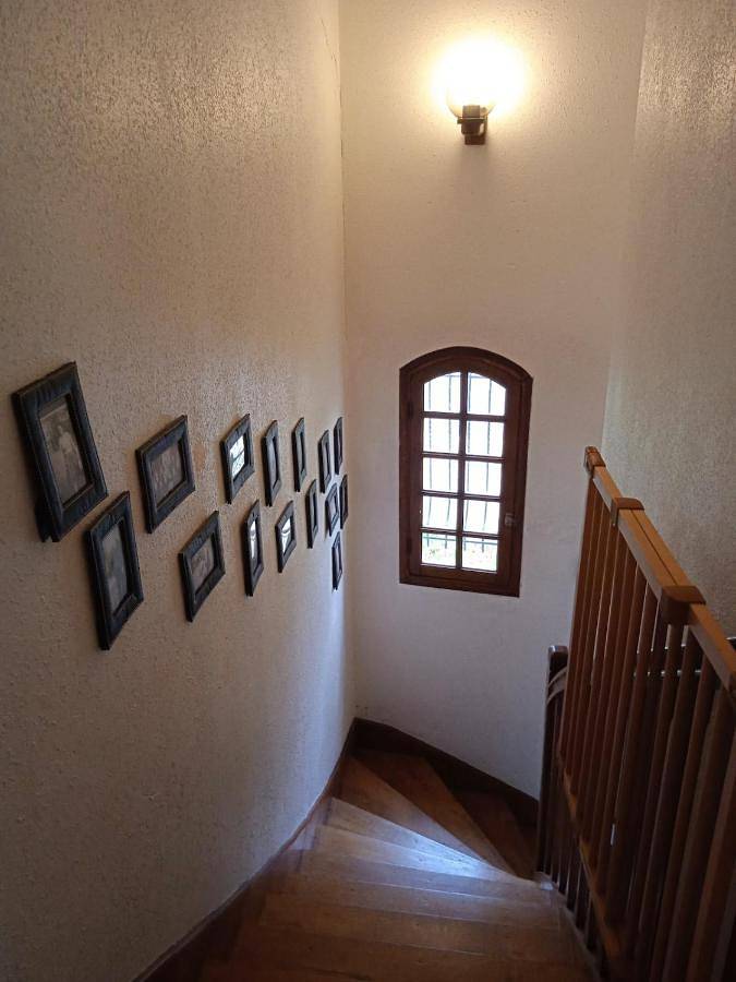 Location de vacances pour 6 personnes, avec terrasse ainsi que jardin et vue, adapté aux familles à Auzits - 3