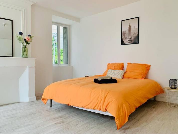 Gîte pour 2 personnes, avec Terrasse et Jardin à Roullet-Saint-Estèphe