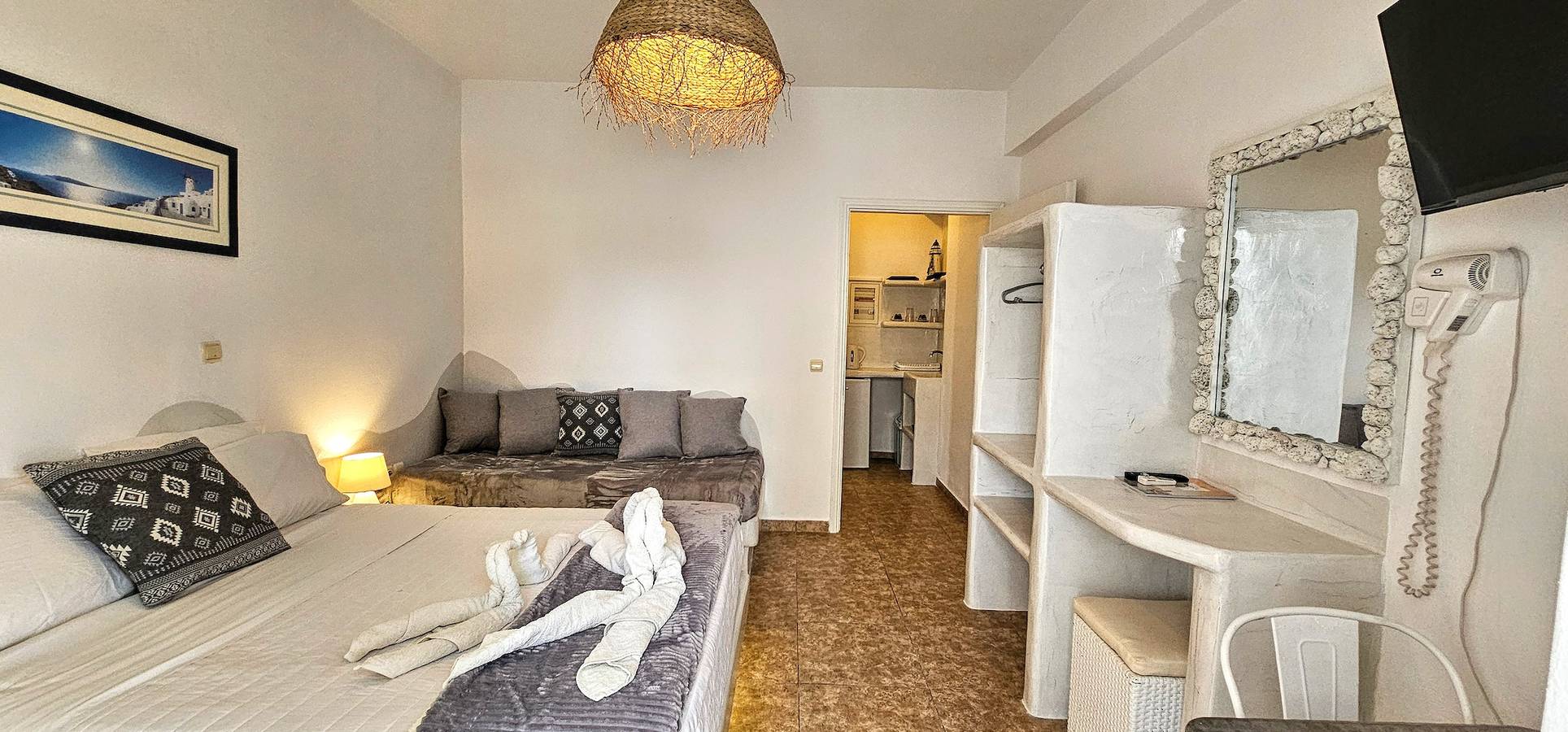 Apartment for 2 People in Perissa, Santorini