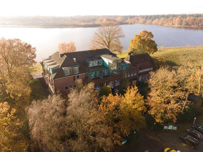 Hotel für 4 Personen, mit Terrasse und Garten sowie Sauna und Ausblick am Thülsfelder Stausee