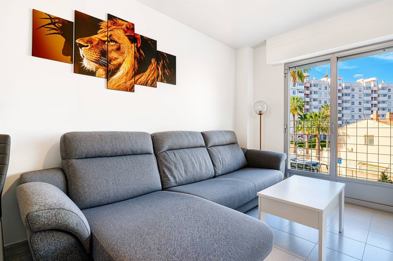 Appartement entier, Appartement 'Noel Villajoyosa' avec piscine partagée, Wi-Fi et climatisation in La Vila Joiosa, Costa Blanca
