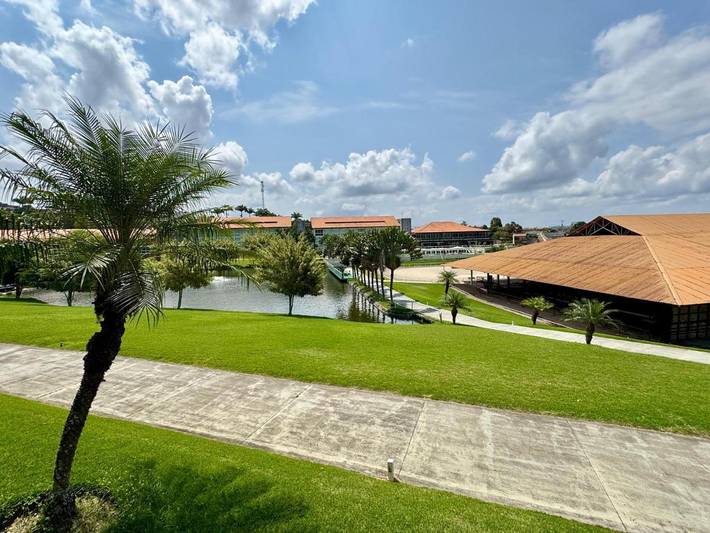 Casas e apartamentos de temporada para 7 pessoas, com jardim e piscina e ainda vista para o lago and vista, com animais de estimação em Gravatá