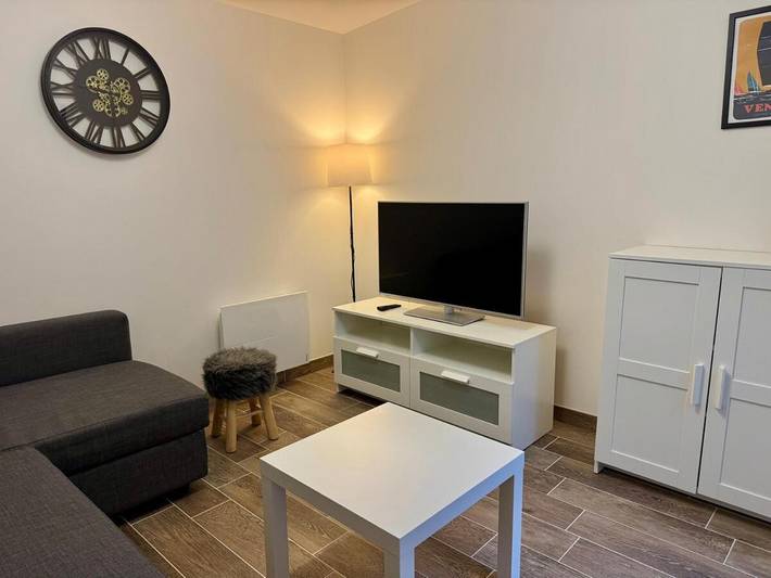 Gîte pour 4 personnes, avec jardin à Saligny