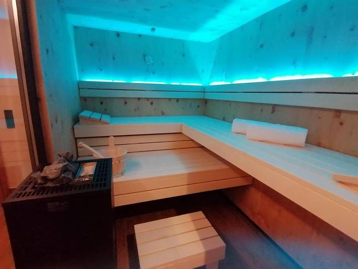 Ferienwohnung für 2 Personen, mit Terrasse und Garten sowie Sauna und Ausblick