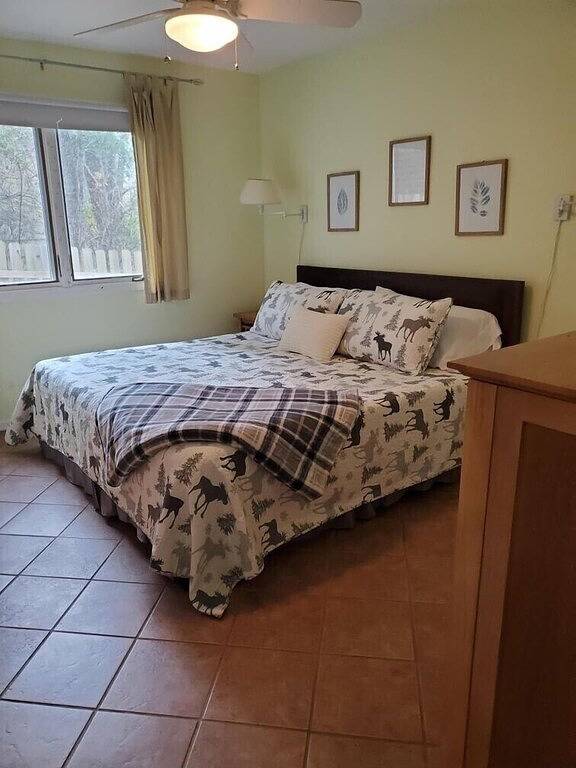 Fox Crossing - Mountain Views, Game Room & Pet-Friendly Cabin! in Blue Ridge Parkway, Seven Devils