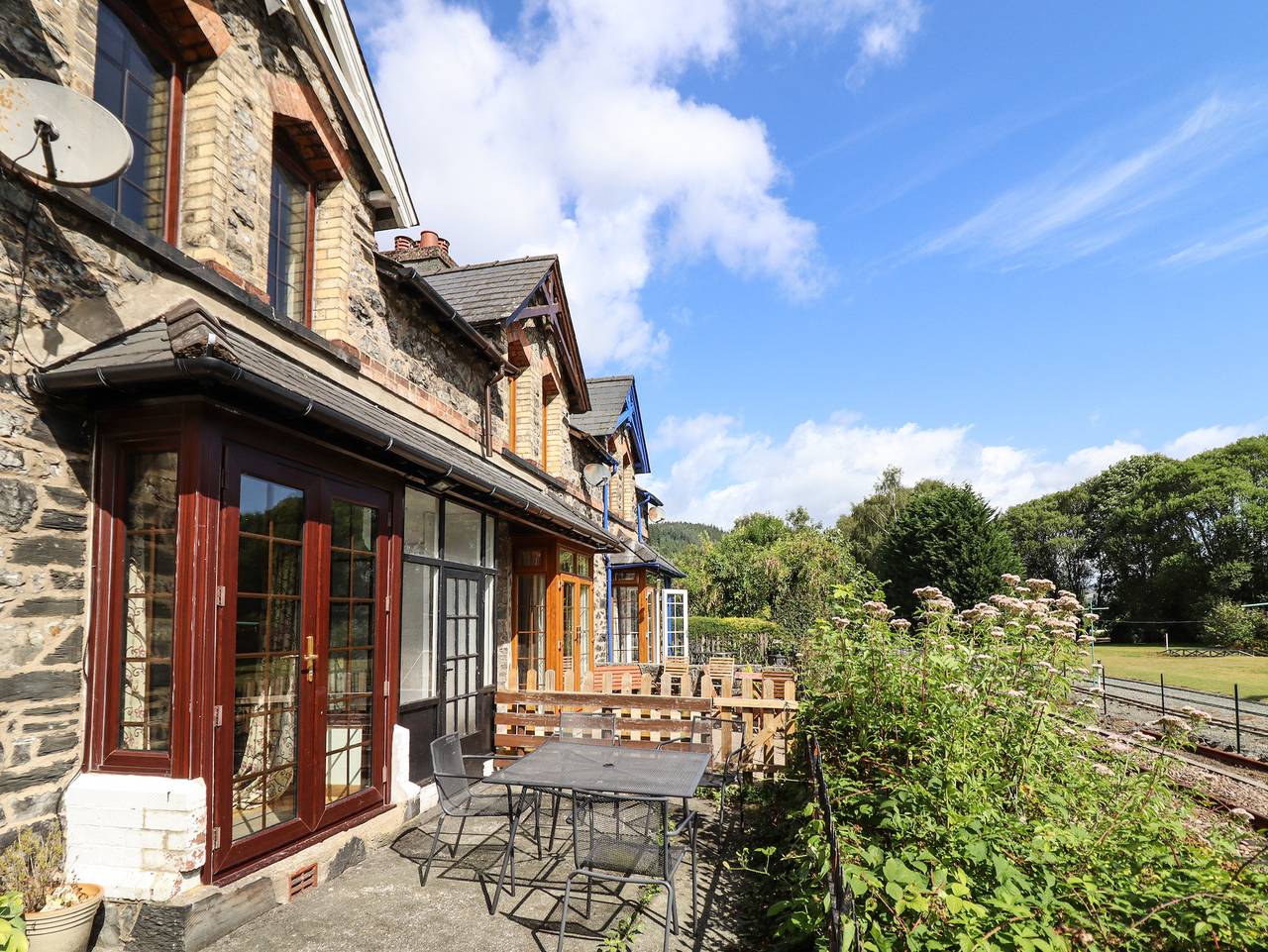3 Railway Cottages in Betws-y-Coed, Snowdonia