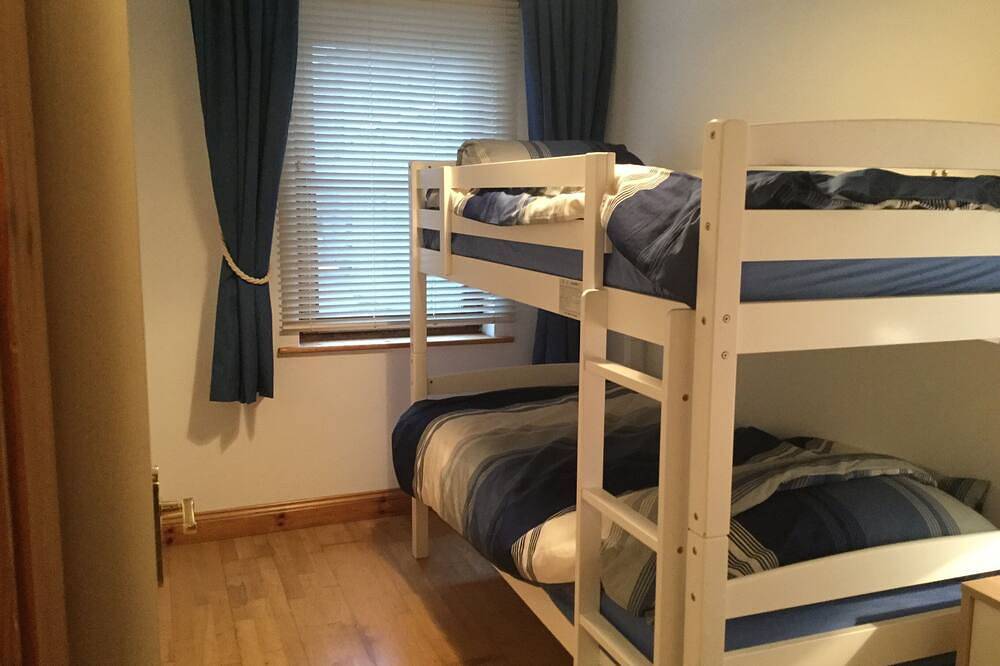Ganze Wohnung, Neu: Gemütliches 2-Bett-Apartment am Meer, nah am Strand, Highspeed-Wlan, Netflix in Inishowen, County Donegal