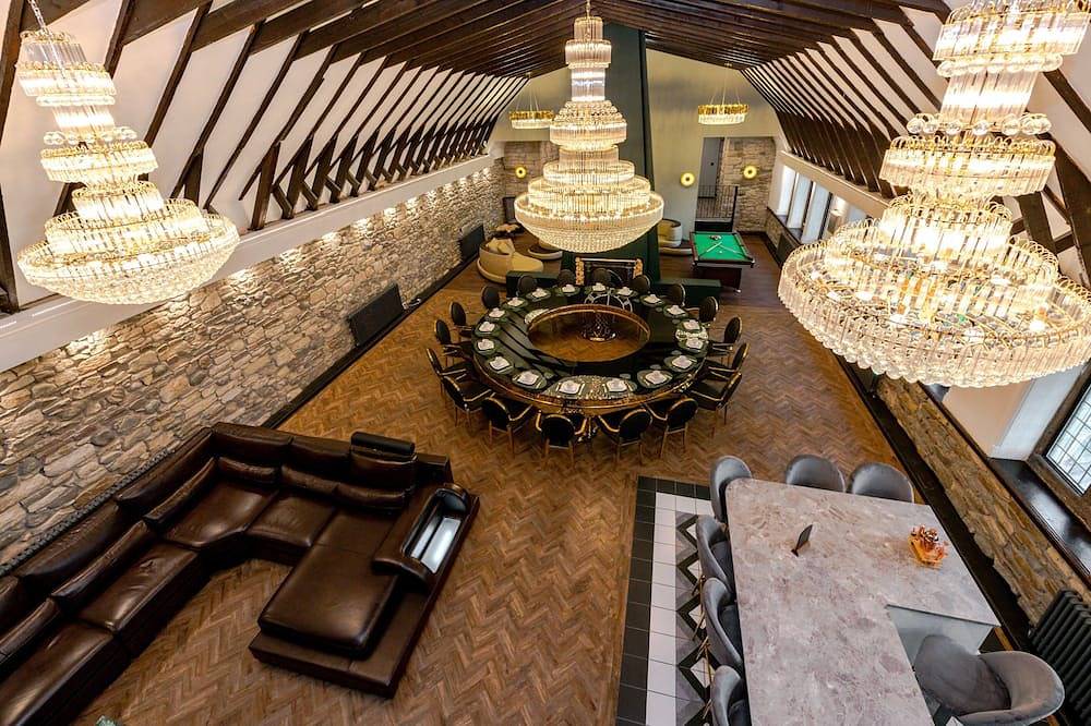 6 Star Lux Large Manor House. Full Spa. bar. Sauna, Games room, Lake District. in Cockermouth, Lake District