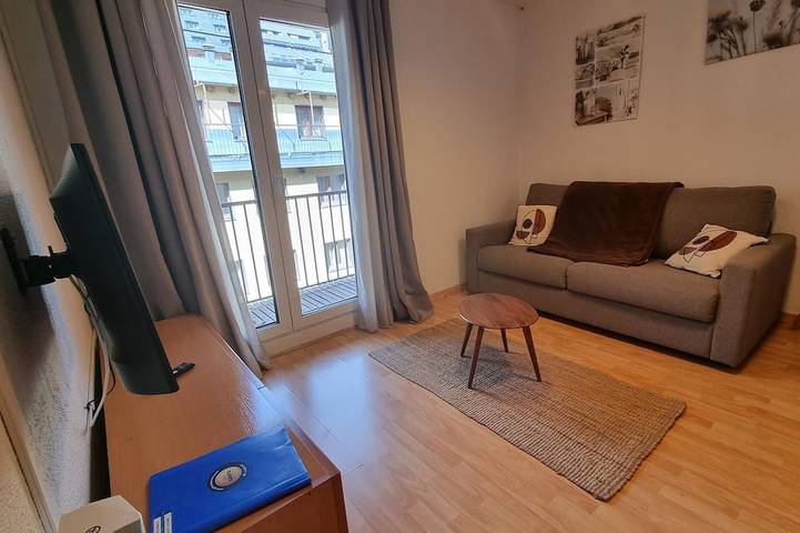 Appartement entier, 601 Nevada 2 -estudi 2 pers- balco-Pas de la Casa in Pas de la Case, Encamp