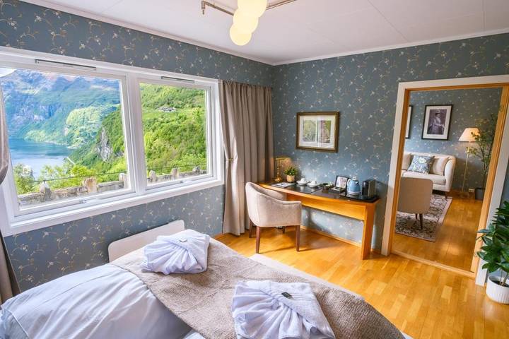 Hôtel pour 2 personnes, avec jardin et terrasse, animaux acceptés dans Geiranger - 4