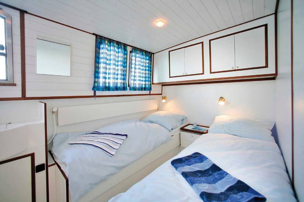 Kormoran 1150 - führerscheinfreies Hausboot - Kuhnle-Tours Zeuthen in Zeuthen, Dahme-Seengebiet