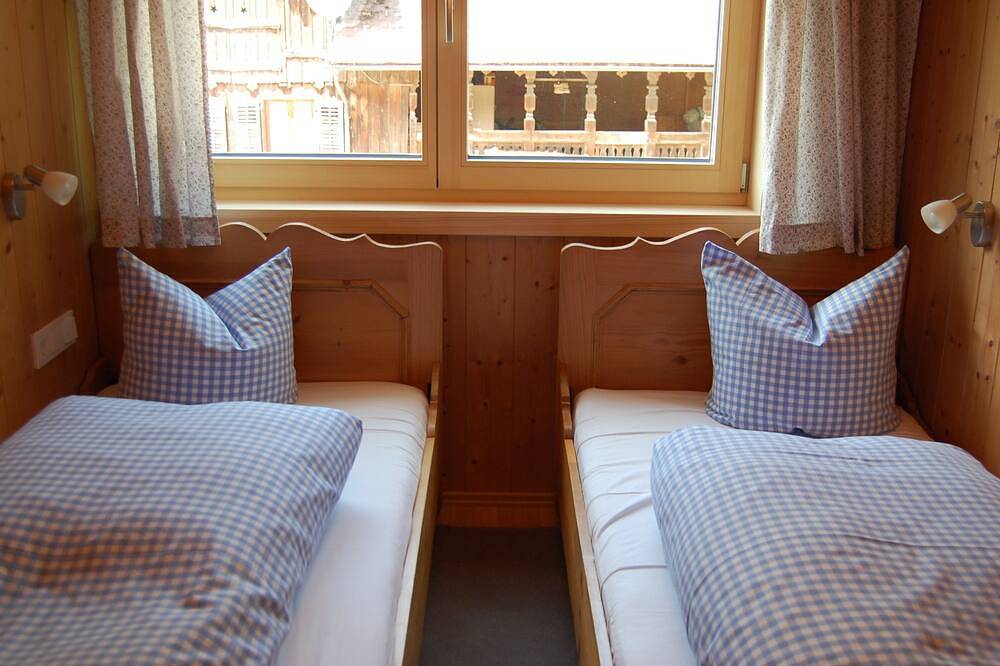 Ganze Wohnung, Your temporary home for 1-14 people - great covered terraces in Bezau, Bregenzerwald