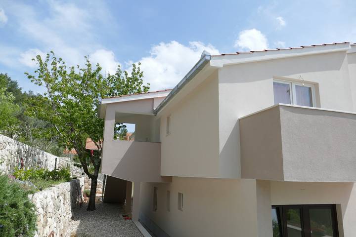 Ganze Wohnung, 3-Zimmer-Ferienwohnung mit Terrasse und Meerblick Klis, Split -a in Klis, Split-Dalmatien