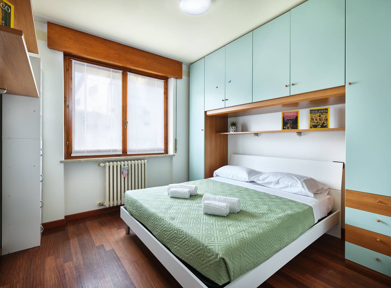 Entire apartment, Regarda - La Casa di Fido, 3 bedrooms, 2 bathrooms, fenced garden in Bardolino, Garda Mountains