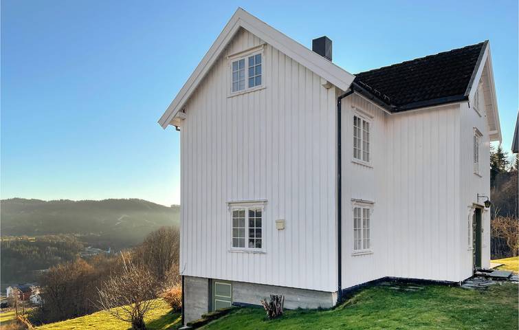 Ferienhaus für 7 Personen, mit Terrasse und Garten in Tröndelag - 3