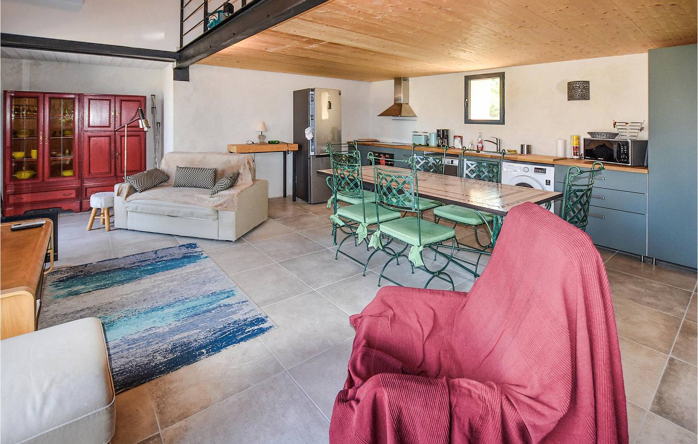 Appartement avec vue sur la montagne, parking et télévision in Mollans-sur-Ouvèze, Région de nyons