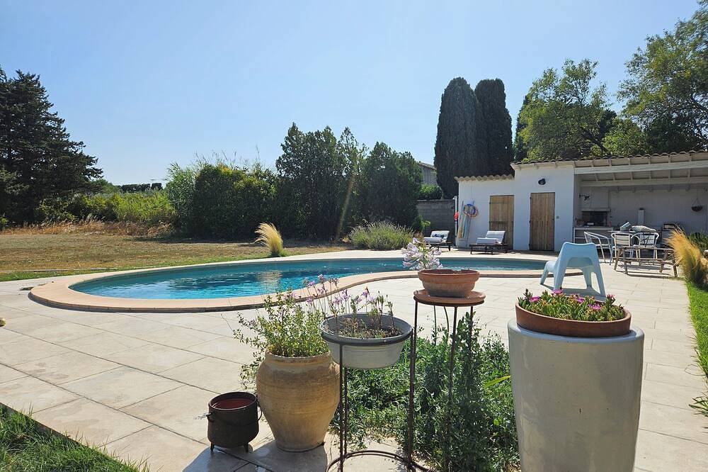 Last Minute Family home near Alpilles in Graveson, Region de Arles