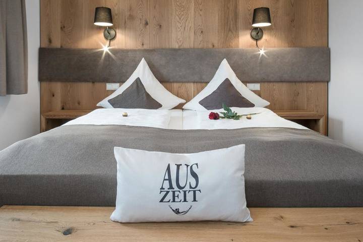 Ferienwohnung für 2 Personen, mit Balkon und Terrasse sowie Garten und Sauna