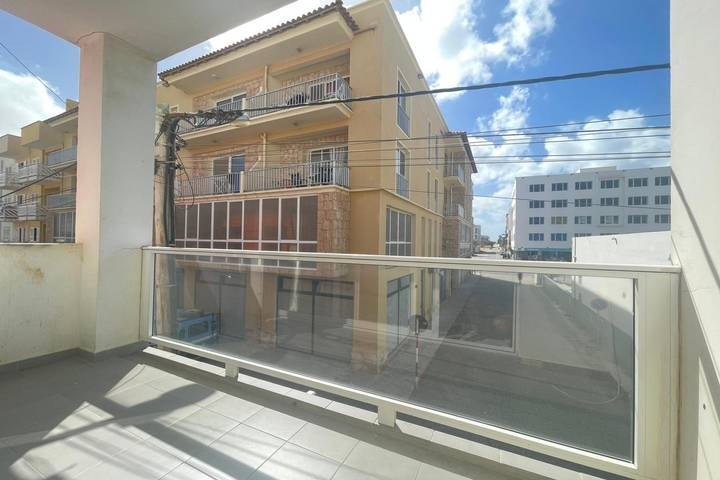 Vacation rental for 2 people, with balcony in Africa