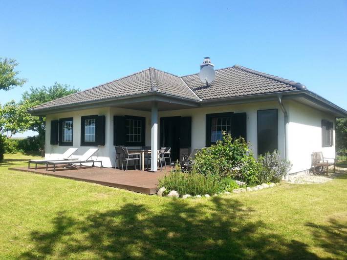 Ferienhaus für 6 Personen, mit Terrasse und Garten sowie Ausblick in Nordstrand