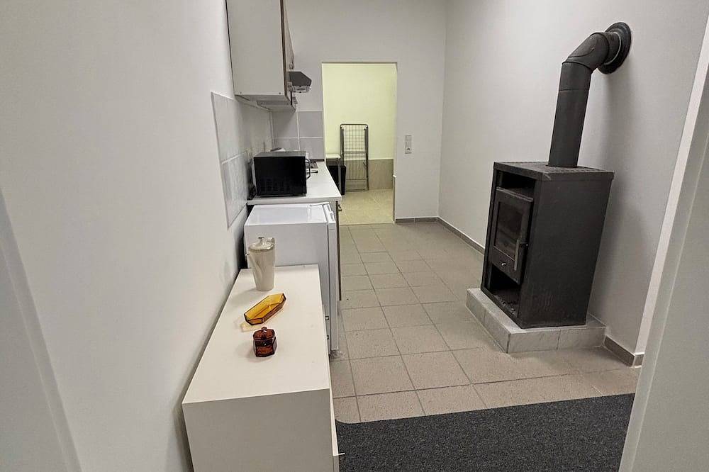 Ganze Wohnung, Gemütliche Ferienwohnung an der Saar nähe A8/A620 in Beckingen in Beckingen, Saar-Nahe-Bergland
