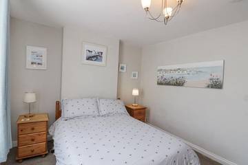 Log Cabin for 6 People in Filey, North Yorkshire, Photo 4