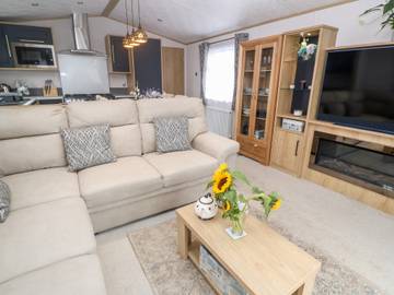 Chalet for 4 People in Cornwall, South West England, Photo 2