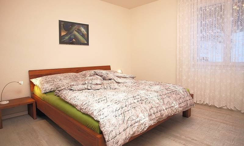 Ferienwohnung für 4 Personen, mit Ausblick und Garten sowie Terrasse in Davos - 2