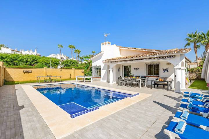 Finca für 8 Personen, mit Terrasse und Garten in Estepona - 3