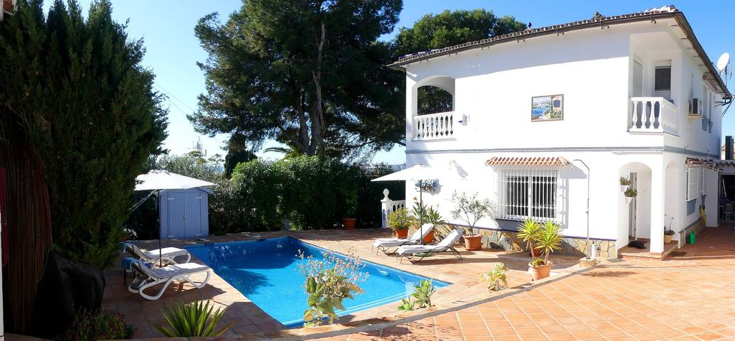 Apartamento para 6 personas, con jardín La Caleta de Vélez