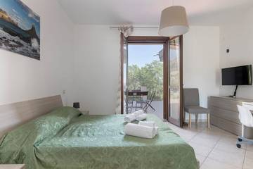 Cottage for 14 People in Zafferana Etnea, Catania Province, Photo 3