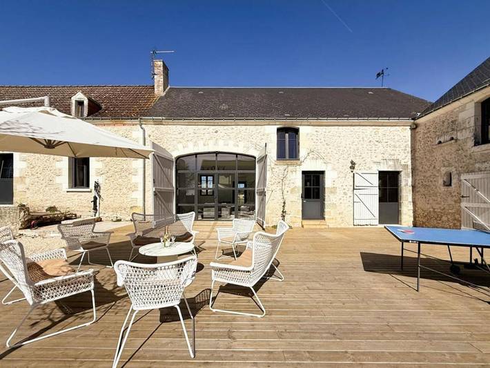 Location de vacances pour 9 personnes, avec jardin et terrasse à Le Louroux