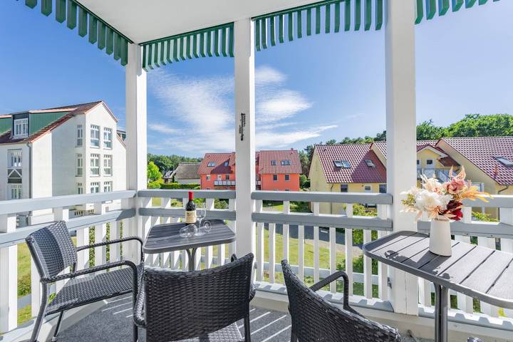 Ferienwohnung für 4 Personen, mit Balkon und Terrasse sowie Ausblick in Koserow - 2