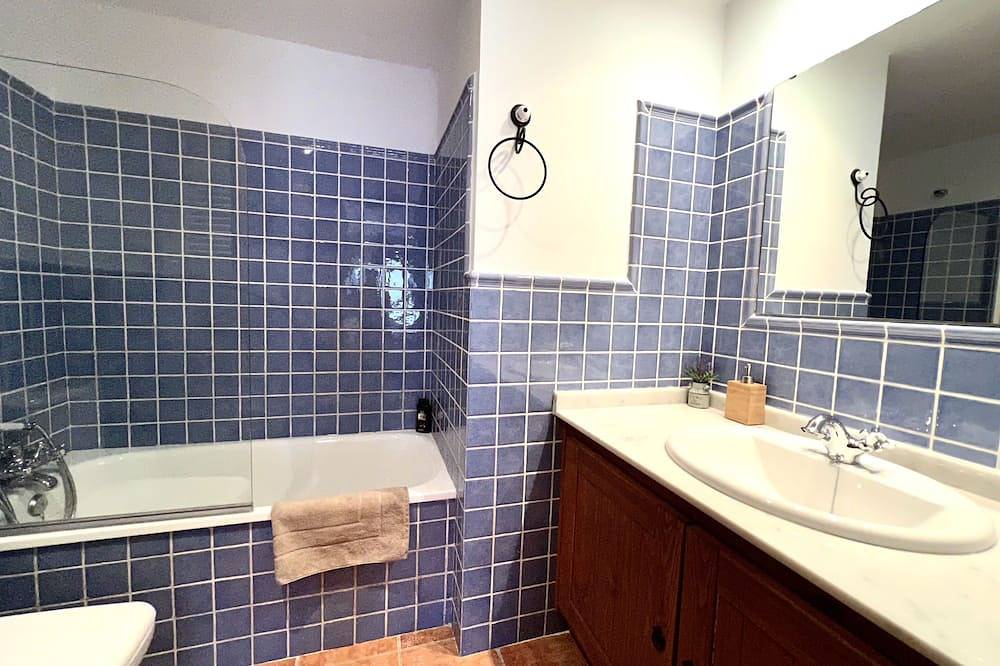 Entire apartment, Apartament Deluxe Espot in Espot (Skiing), Espot