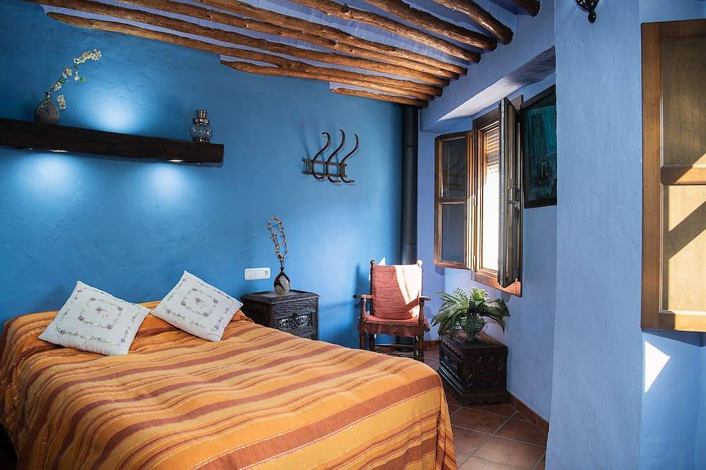Casilla Daleá, knows the interior of Andalusia, center of the Natural Park S. S.C. in Carcabuey, Sierras Subbéticas