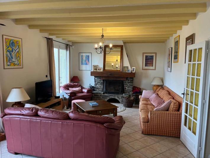 Location de vacances pour 8 personnes, avec terrasse ainsi que piscine et jardin, animaux acceptés à Fontiers-Cabardès - 2