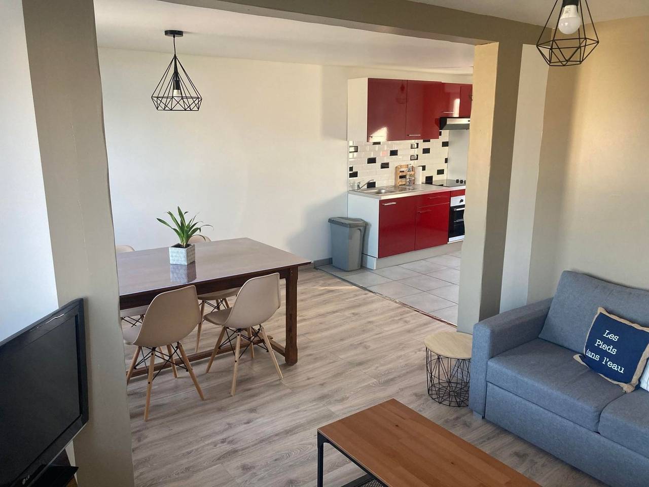 La petite Boutique Rouge in Cayeux-sur-Mer, Région d'Abbeville