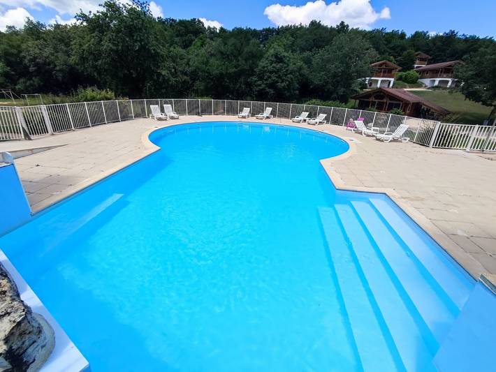 Location de vacances pour 6 personnes, avec Jardin et Bassin pour enfant à Mauroux