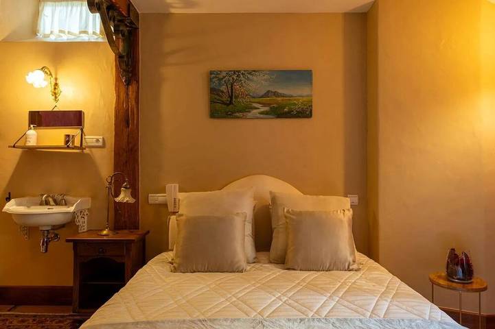 Luxury Five Bedroom Farmhouse for a Relaxing Stay in Mountains - Domaine Macky in Saulcy-sur-Meurthe, Saint-Dié-des-Vosges