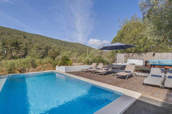 Chalet para 8 personas, con jardín y jacuzzi, Se admiten mascotas en Ibiza - 3