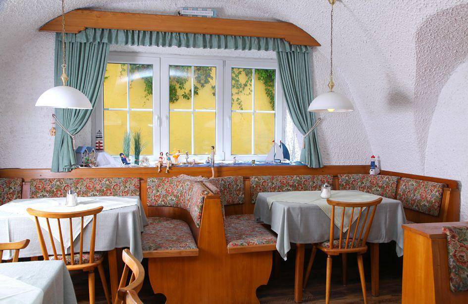 Pension Grasl - Familienzimmer in Hohenberg (Niederösterreich), Mostviertel Region