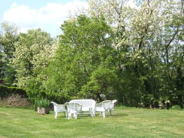Gîte pour 2 personnes, avec piscine et jardin à Labruguière