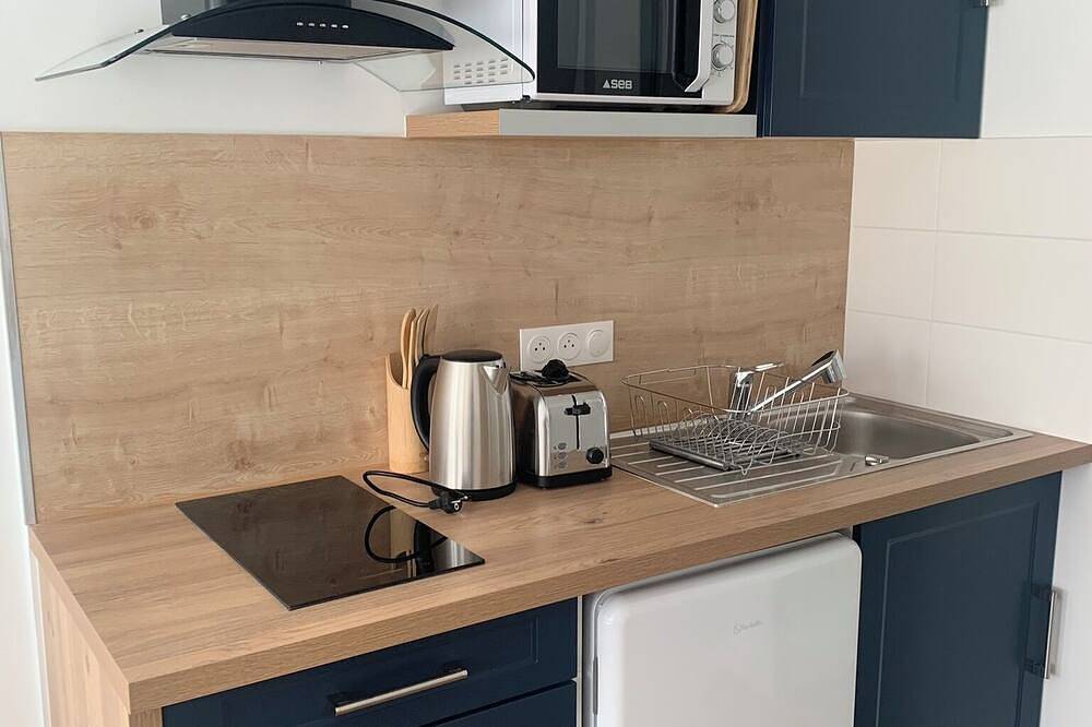 Ganze Wohnung, Studio la Voie Verte Wifi + Tv in Lorient, Côte des Mégalithes